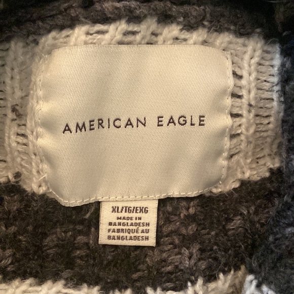 Men’s Grey American Eagle Size XL Holiday Sweater - Picture 3 of 7